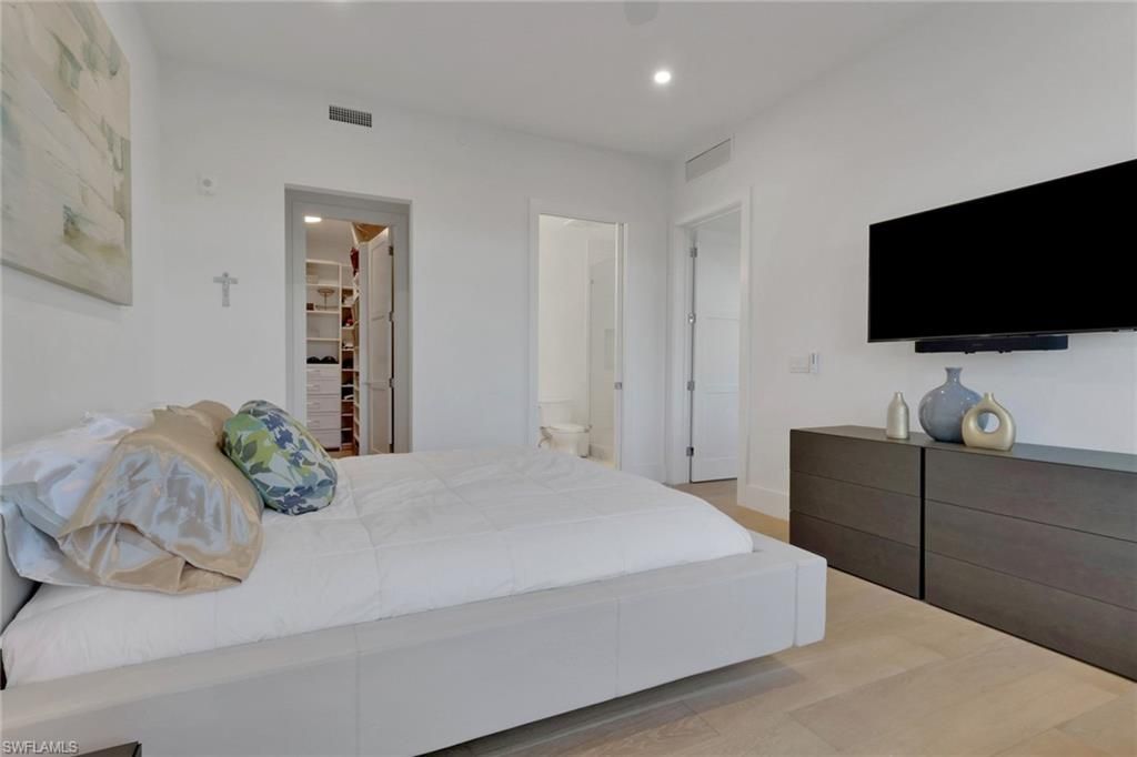 850 Central Ave, Unit 205, Naples, FL 34102 Photo