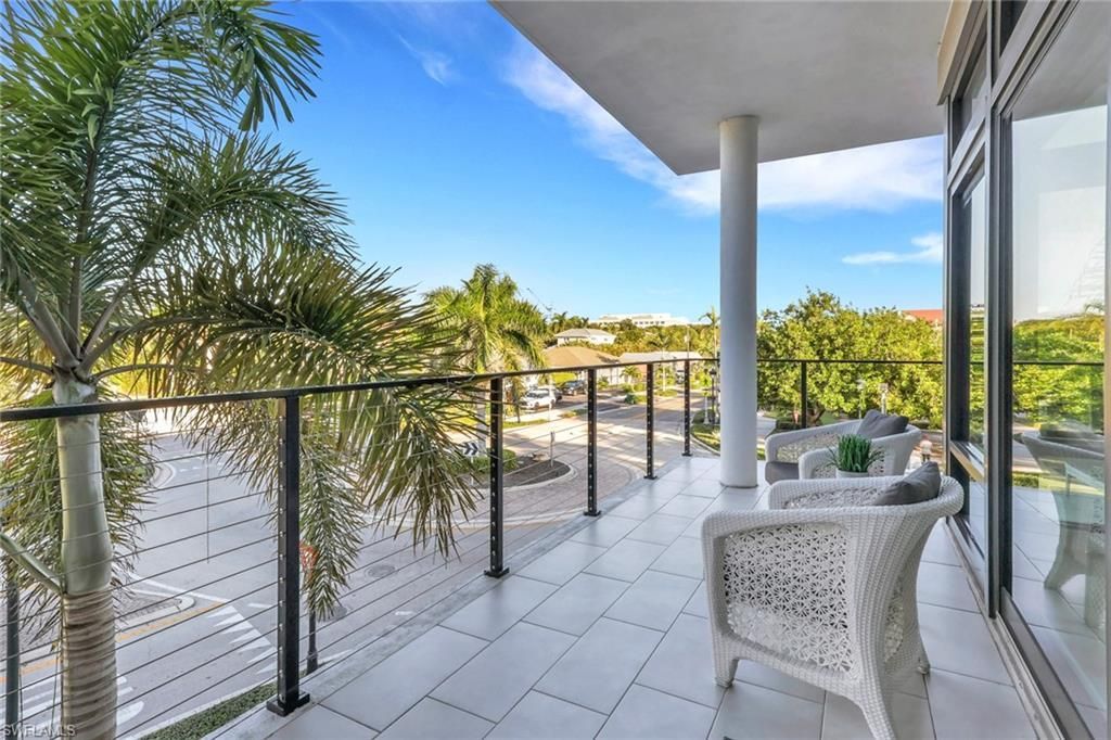 850 Central Ave, Unit 205, Naples, FL 34102 Photo