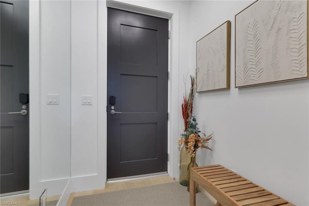 850 Central Ave, Unit 205, Naples, FL 34102 Photo