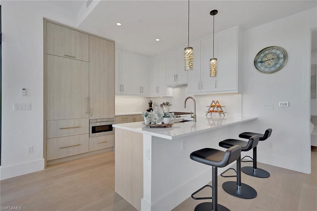 850 Central Ave, Unit 205, Naples, FL 34102 Photo