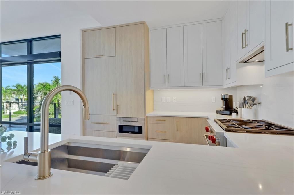 850 Central Ave, Unit 205, Naples, FL 34102 Photo