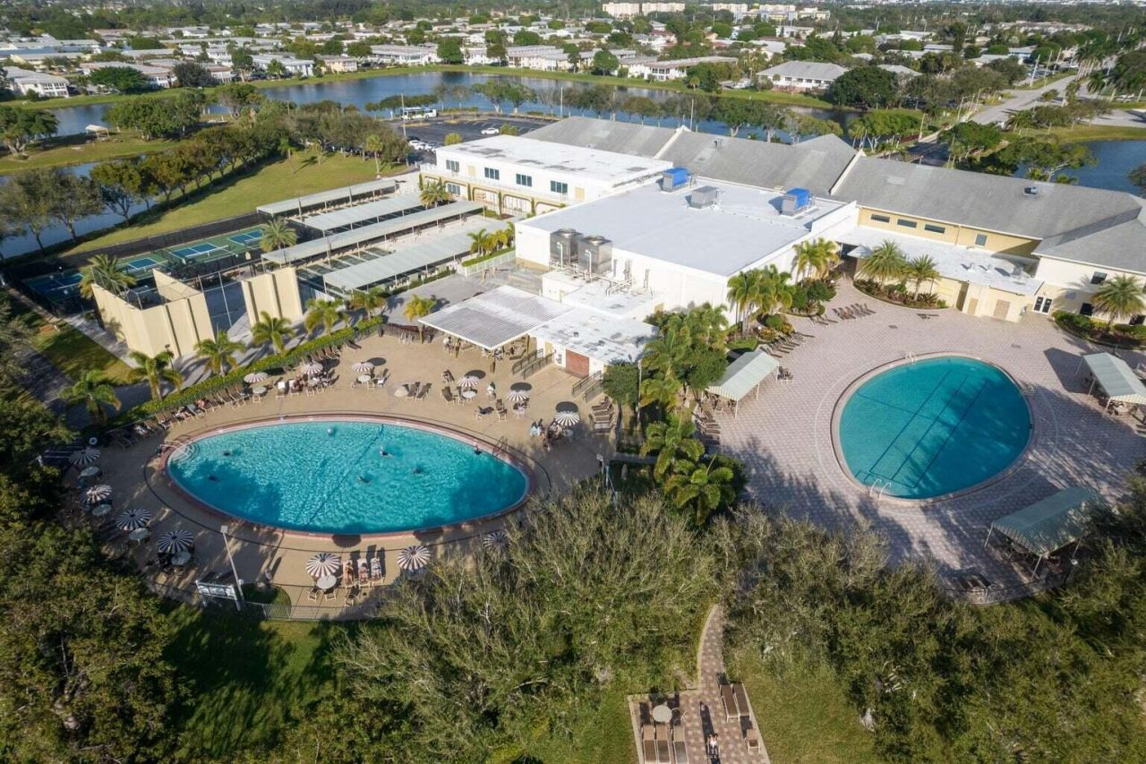 173 Kent J, West Palm Beach, FL 33417 Photo