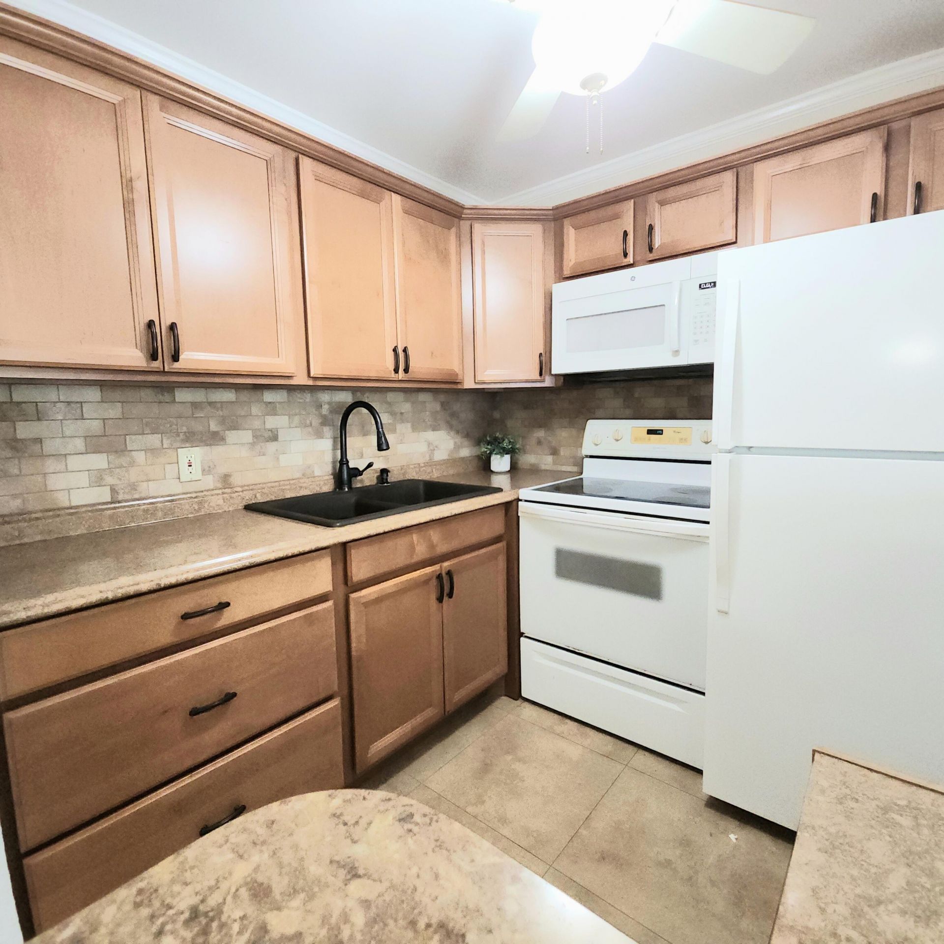 173 Kent J, West Palm Beach, FL 33417 Photo