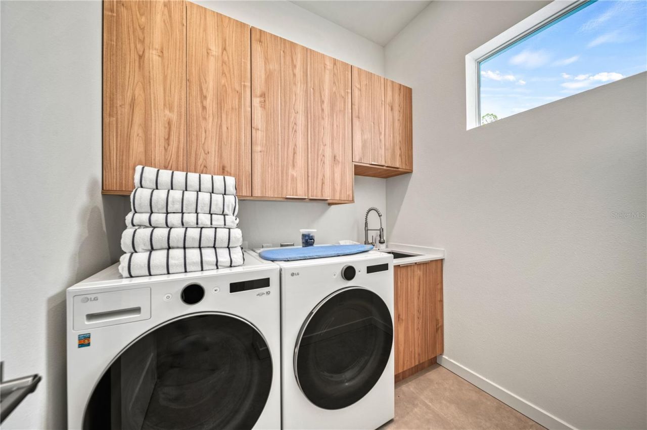 2163 Waldemere Street, Sarasota, FL 34239 Photo