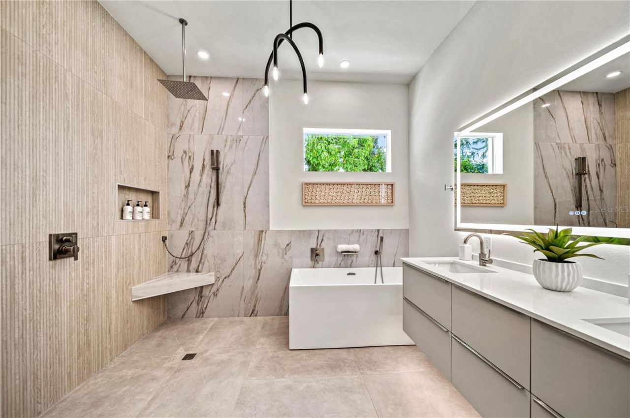 2163 Waldemere Street, Sarasota, FL 34239 Photo