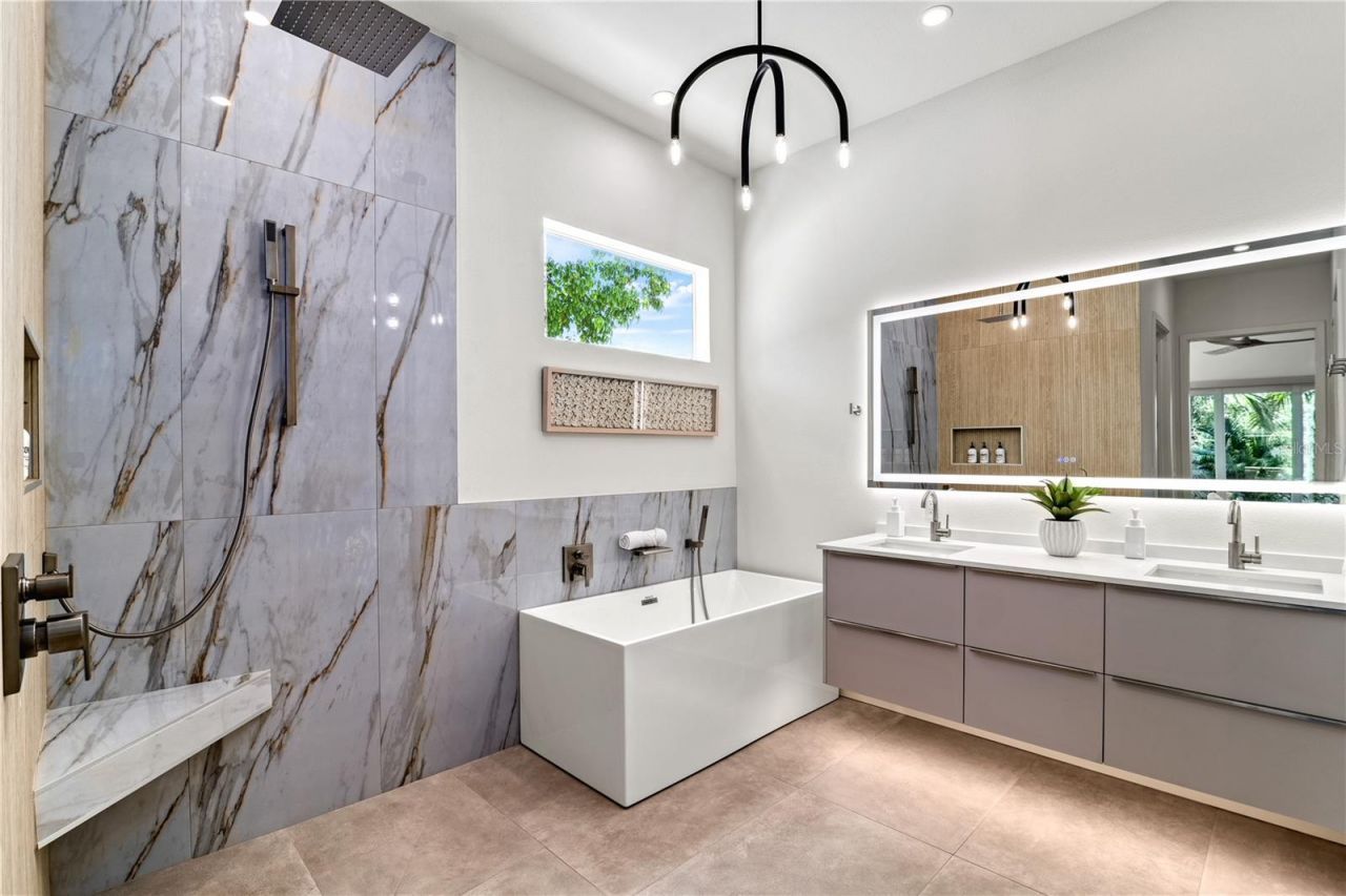 2163 Waldemere Street, Sarasota, FL 34239 Photo