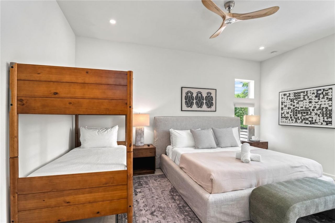 2163 Waldemere Street, Sarasota, FL 34239 Photo