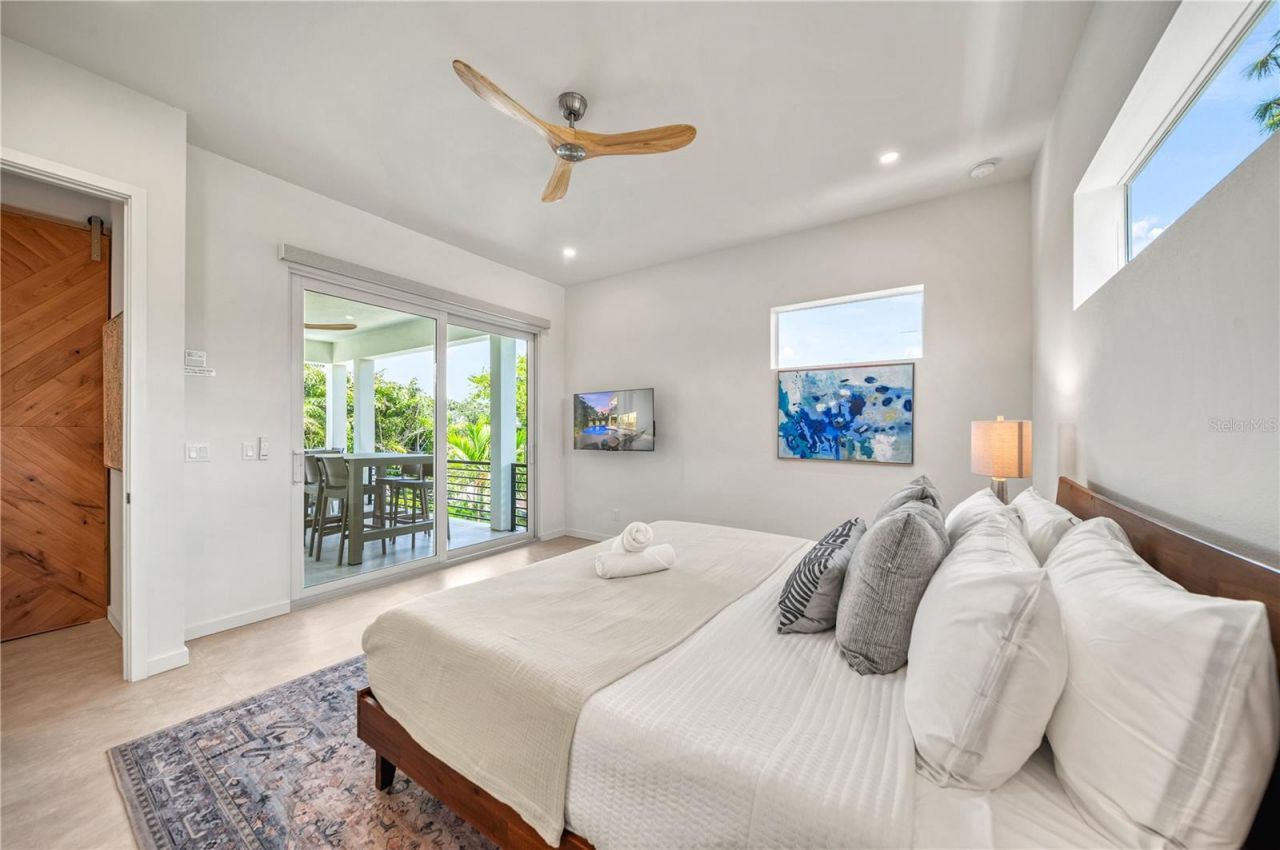 2163 Waldemere Street, Sarasota, FL 34239 Photo