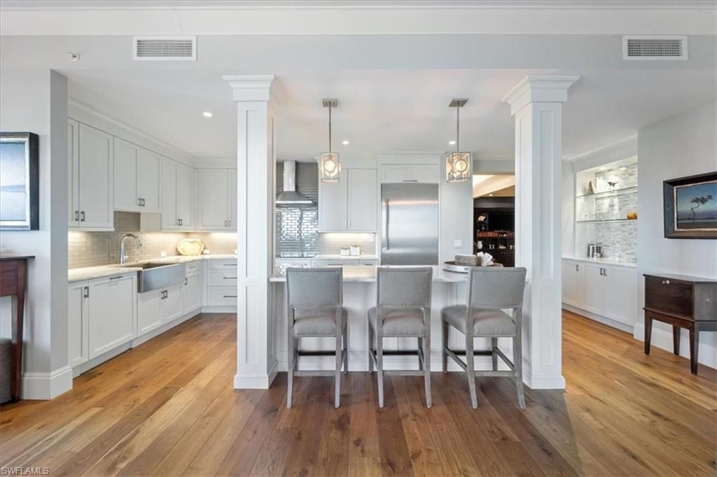 1035 3rd Ave S, Unit 401, Naples, FL 34102 Photo