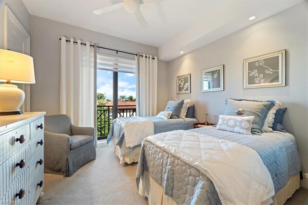 1035 3rd Ave S, Unit 401, Naples, FL 34102 Photo