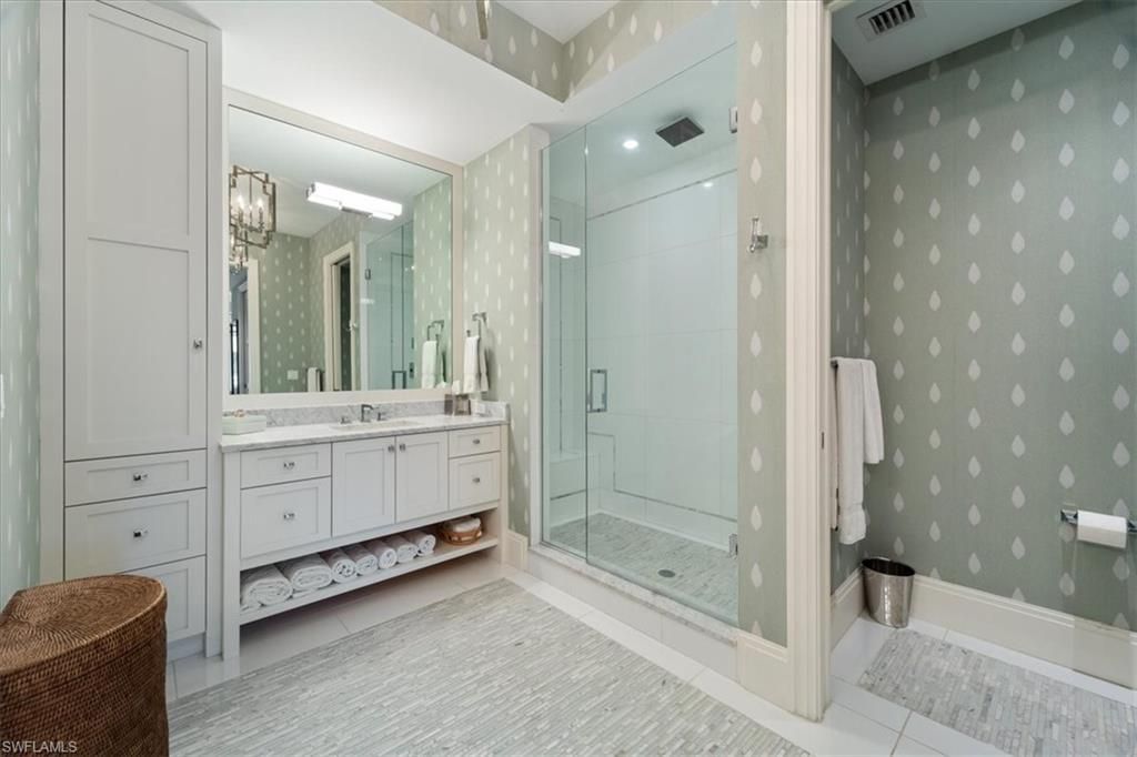 1035 3rd Ave S, Unit 401, Naples, FL 34102 Photo