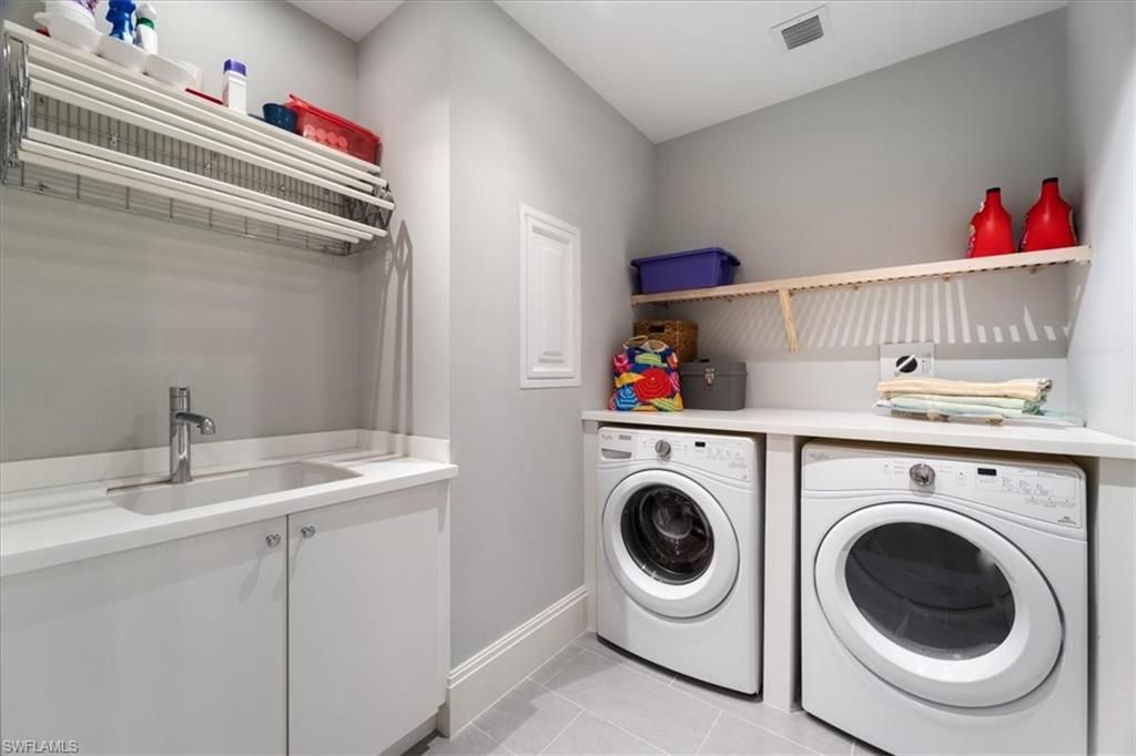 1035 3rd Ave S, Unit 401, Naples, FL 34102 Photo