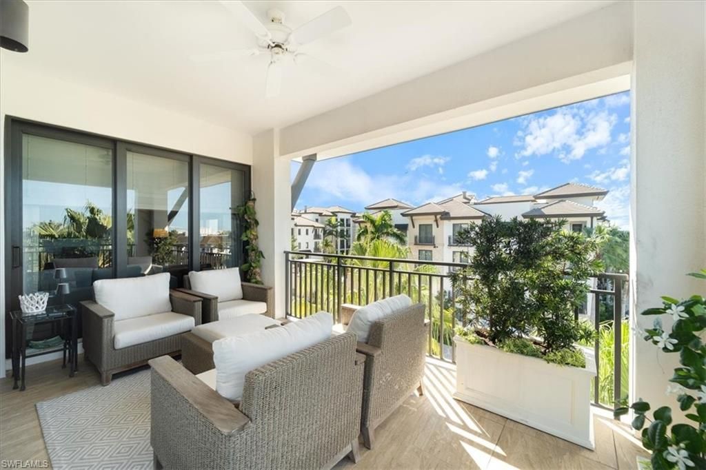 1035 3rd Ave S, Unit 401, Naples, FL 34102 Photo