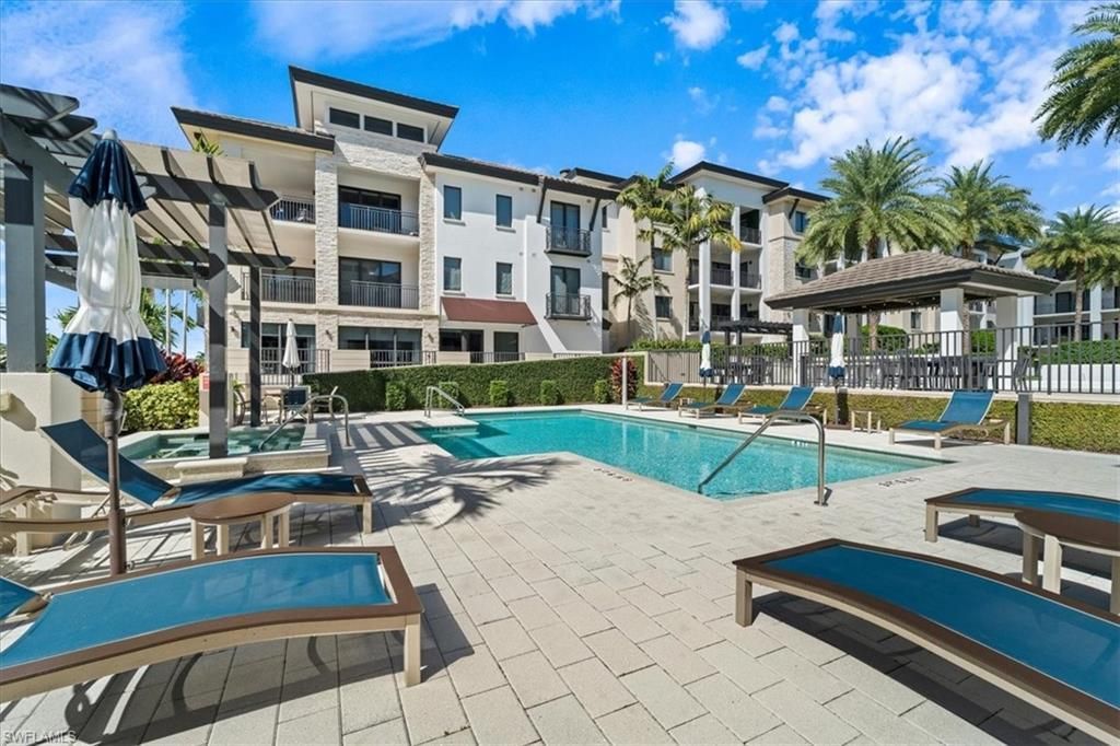 1035 3rd Ave S, Unit 401, Naples, FL 34102 Photo