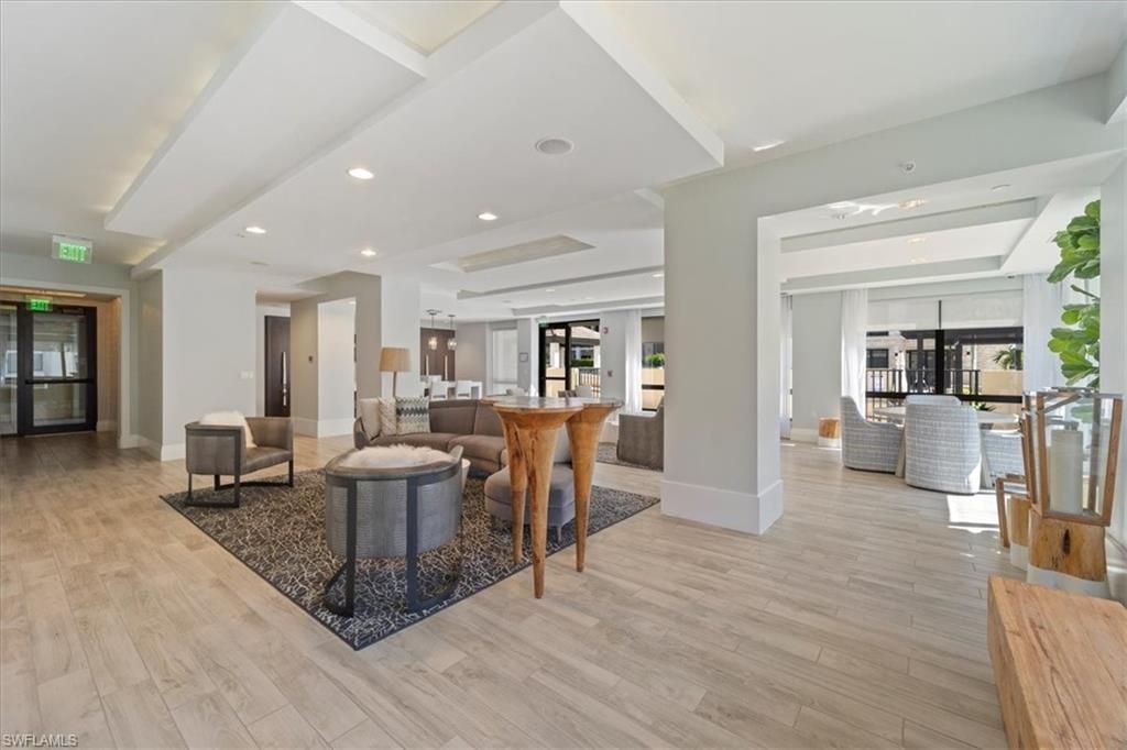 1035 3rd Ave S, Unit 401, Naples, FL 34102 Photo