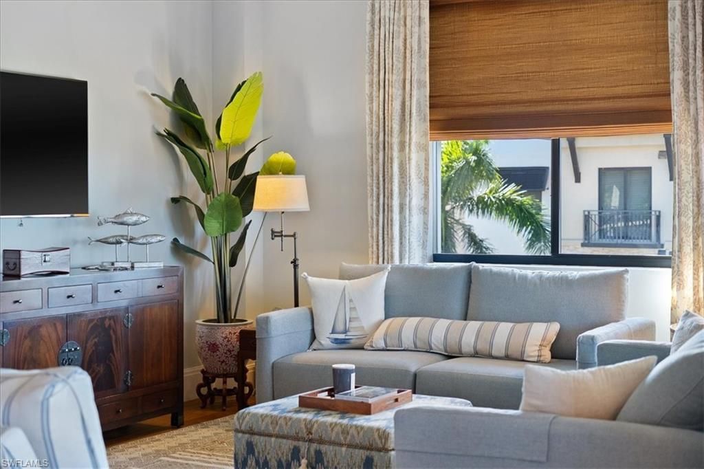 1035 3rd Ave S, Unit 401, Naples, FL 34102 Photo