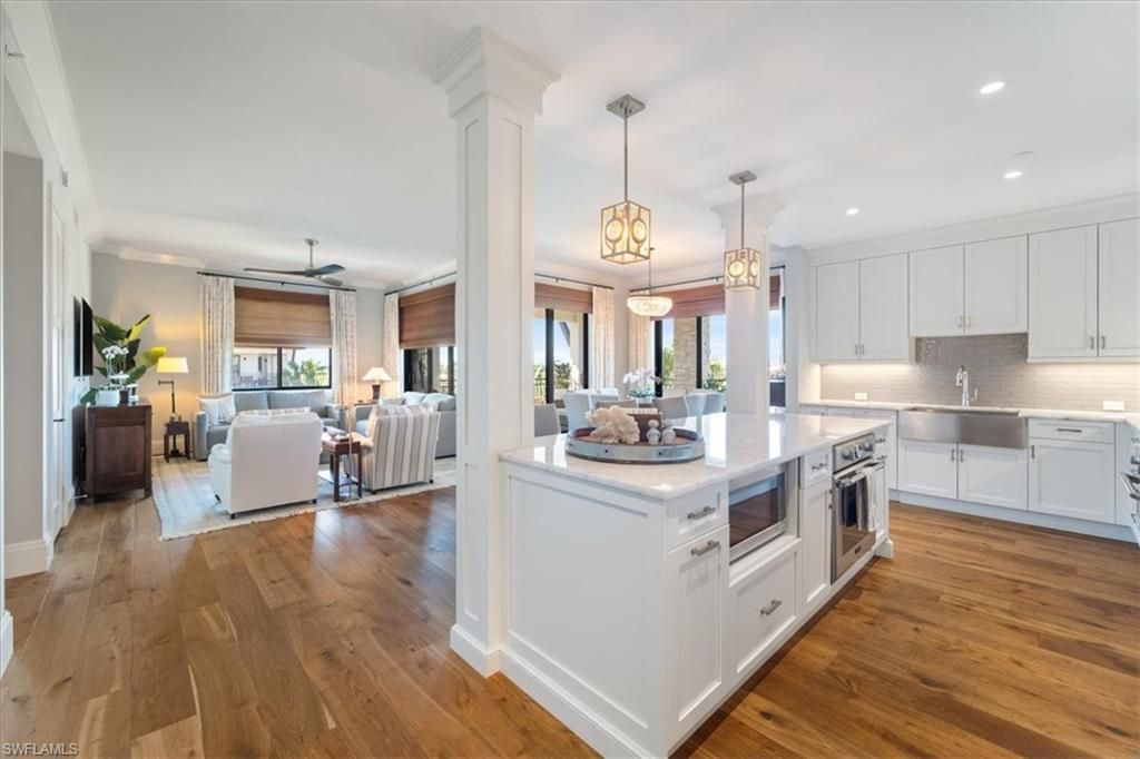 1035 3rd Ave S, Unit 401, Naples, FL 34102 Photo