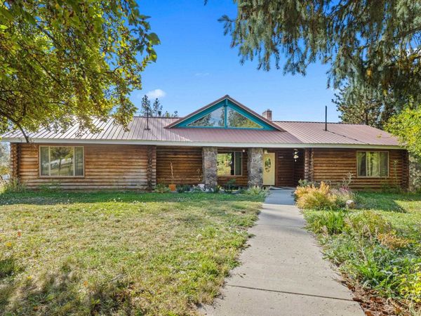 6271 N Miller Mnt Rd, Fruitland, WA 99129