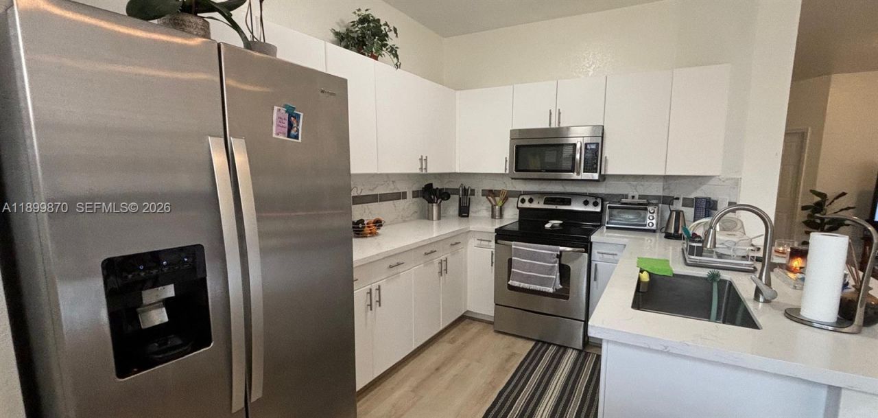 12515 SW 124th Path, Miami, FL 33186 Photo