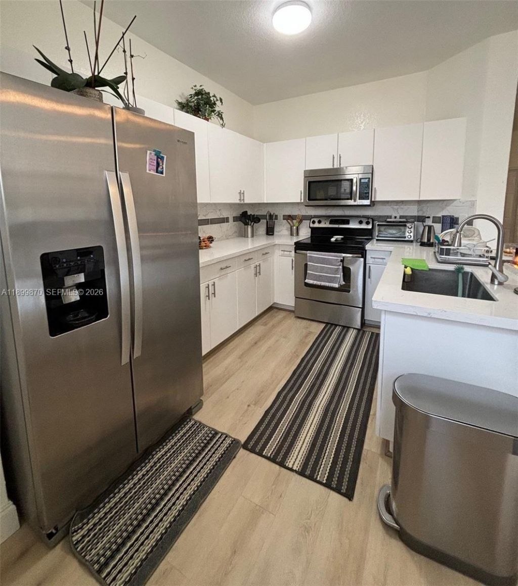 12515 SW 124th Path, Miami, FL 33186 Photo