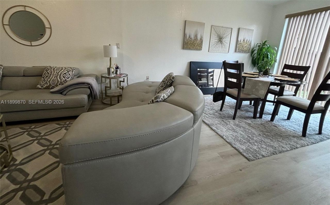 12515 SW 124th Path, Miami, FL 33186 Photo