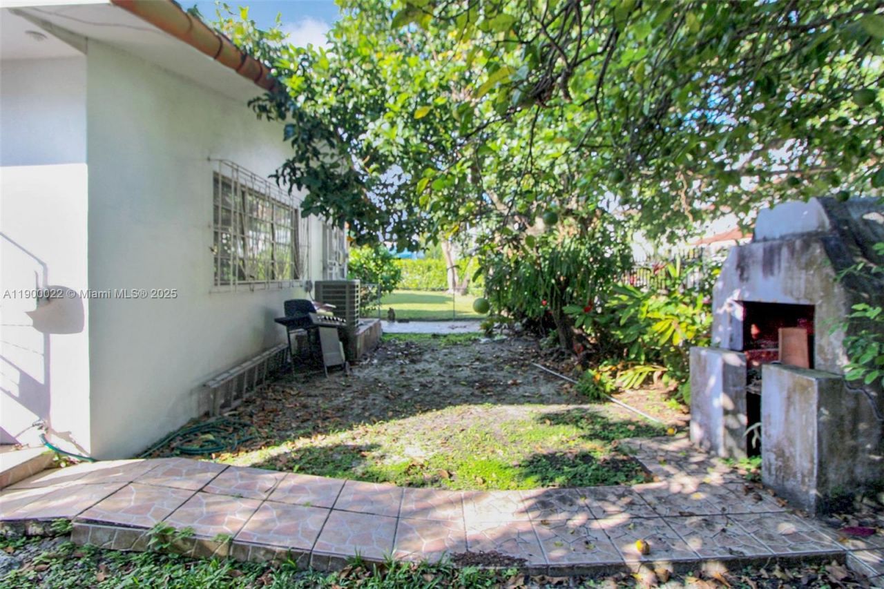 2711 Red Rd, Coral Gables, FL 33155 Photo