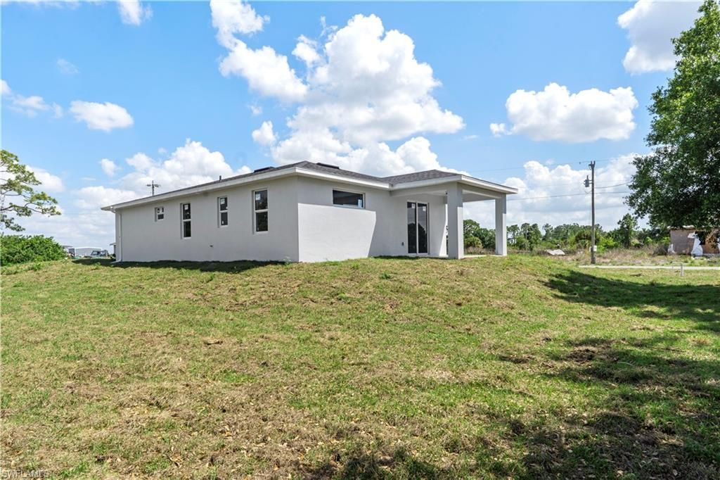 842 Naples Ave S, Lehigh Acres, FL 33974 Photo