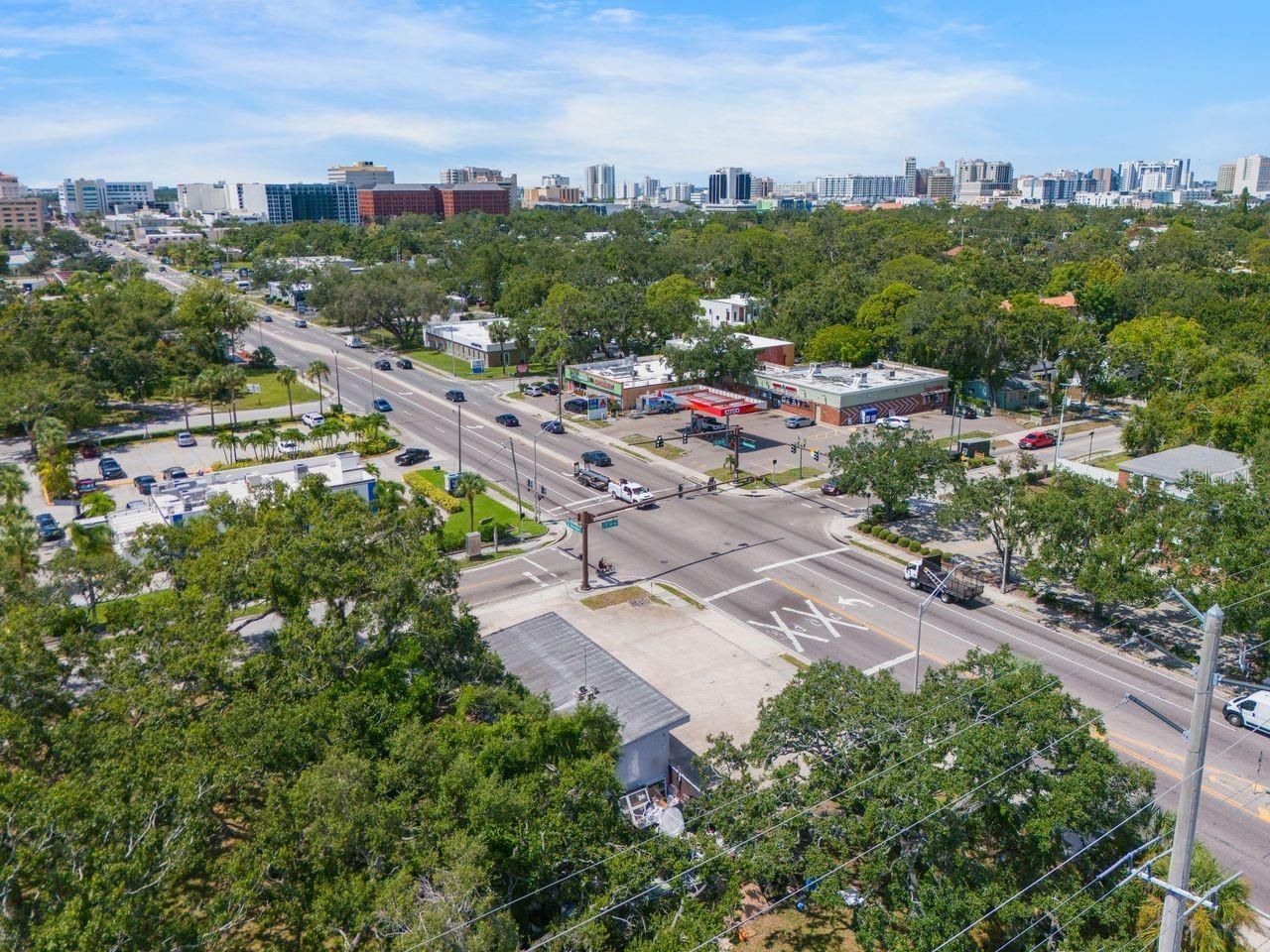 1000 N Washington Boulevard, Sarasota, FL 34236 Photo