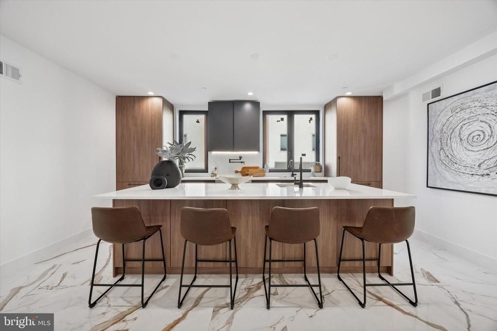 1843 Hartranft Street, Unit B101, Philadelphia, PA 19145 Main Photo