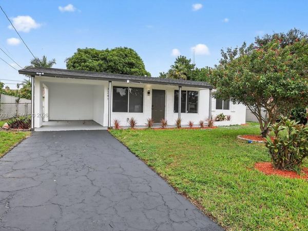 3241 NW 16th St, Lauderhill, FL 33311