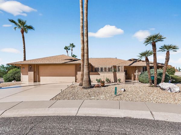 21610 N SUNGLOW Drive, Sun City West, AZ 85375