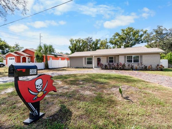 8008 N GOMEZ AVENUE, TAMPA, FL 33614