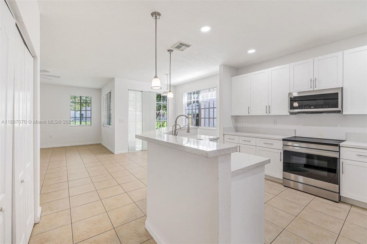 27381 SW 139 Pl, Homestead, FL 33032 Photo