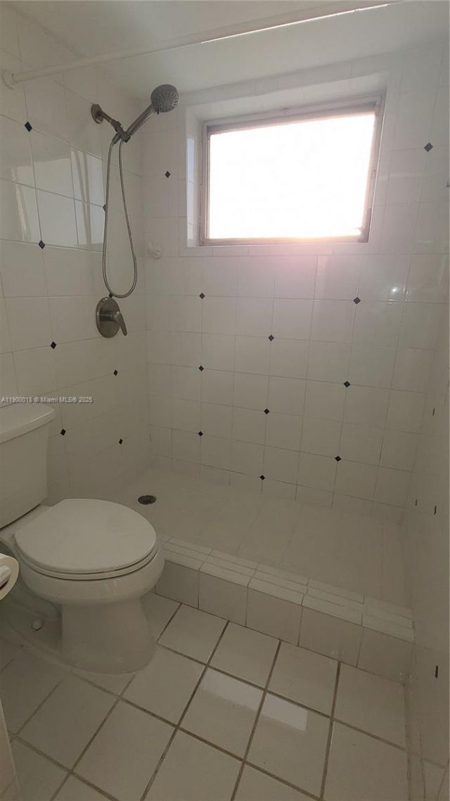 7505 SW 82nd St, Unit 218, Miami, FL 33143 Photo