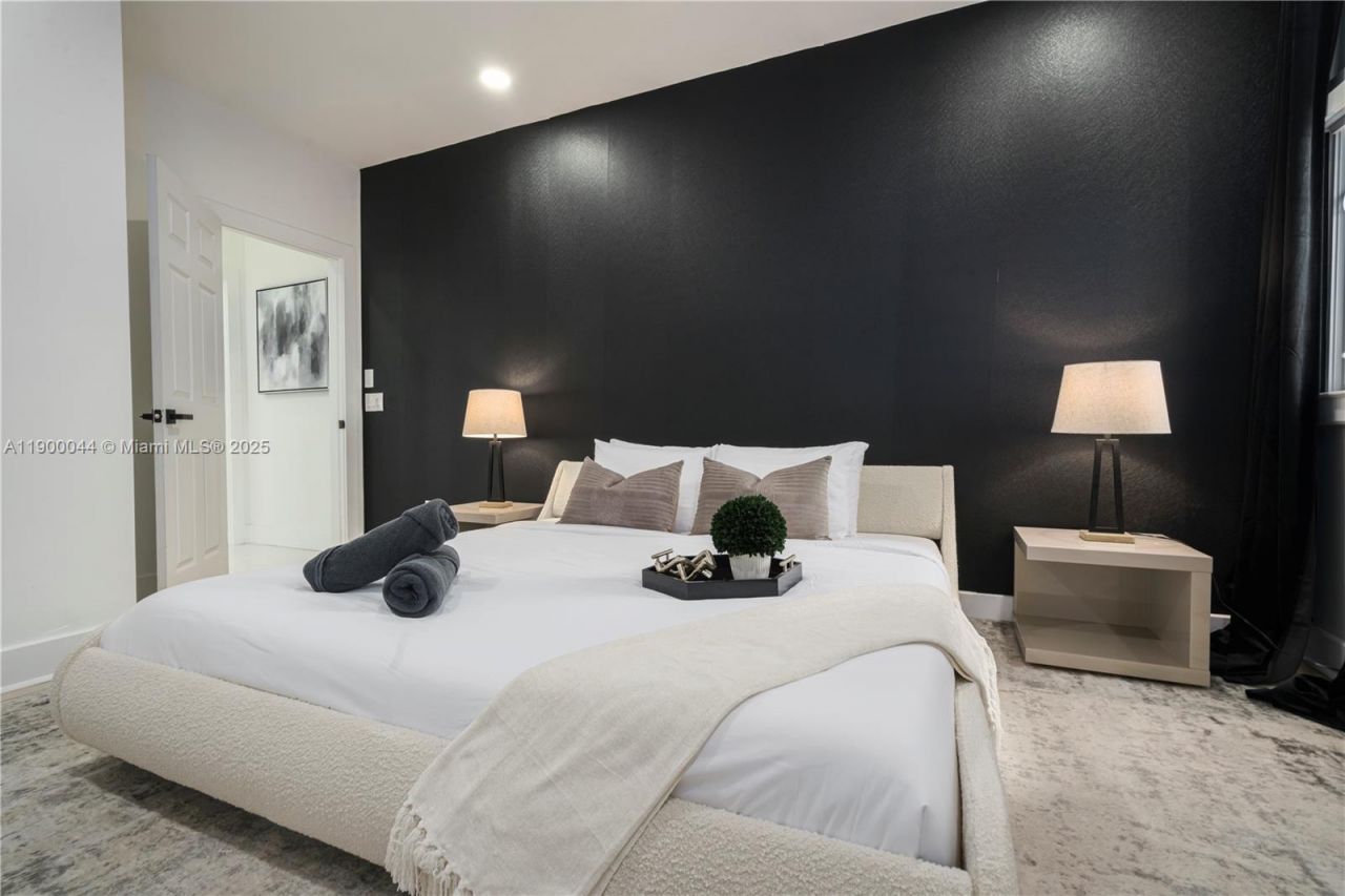 2827 S Indian River Dr, Fort Pierce, FL 34982 Photo