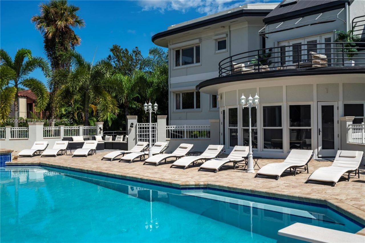 2827 S Indian River Dr, Fort Pierce, FL 34982 Photo