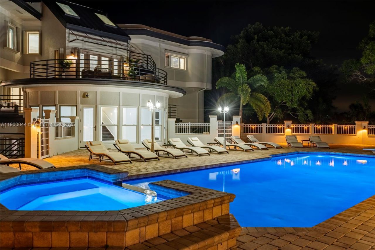 2827 S Indian River Dr, Fort Pierce, FL 34982 Photo