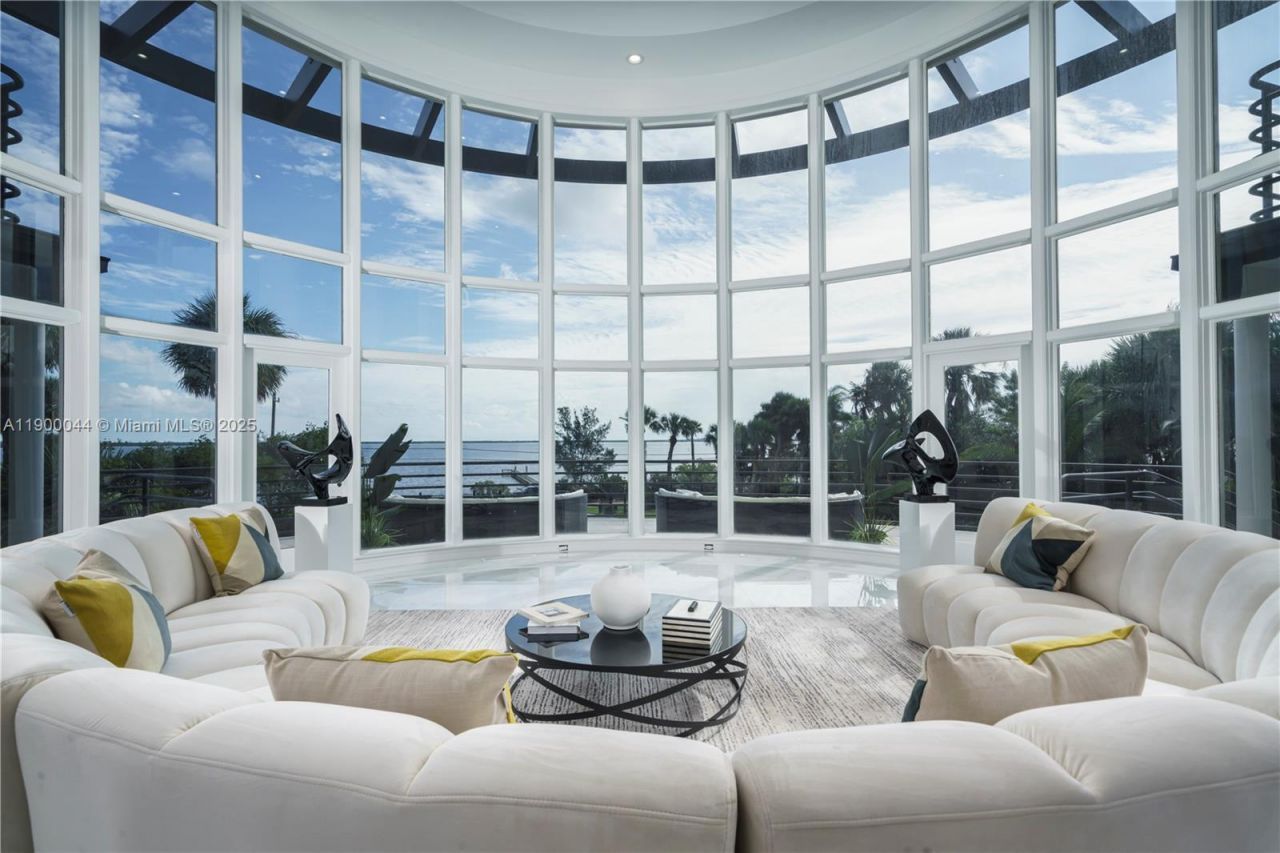 2827 S Indian River Dr, Fort Pierce, FL 34982 Photo