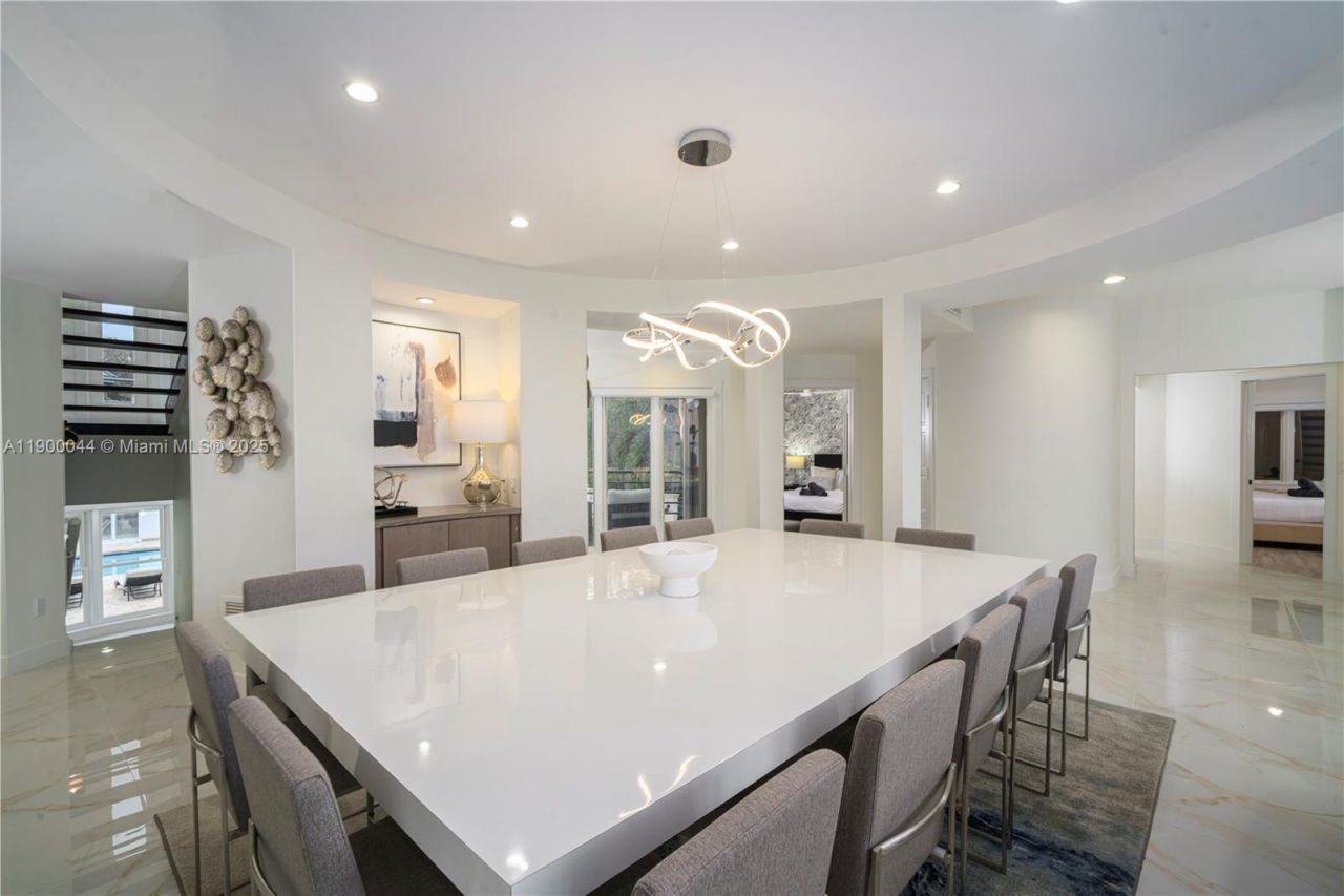 2827 S Indian River Dr, Fort Pierce, FL 34982 Photo