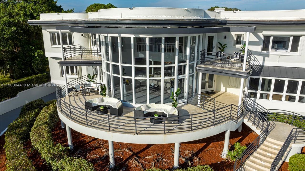 2827 S Indian River Dr, Fort Pierce, FL 34982 Photo