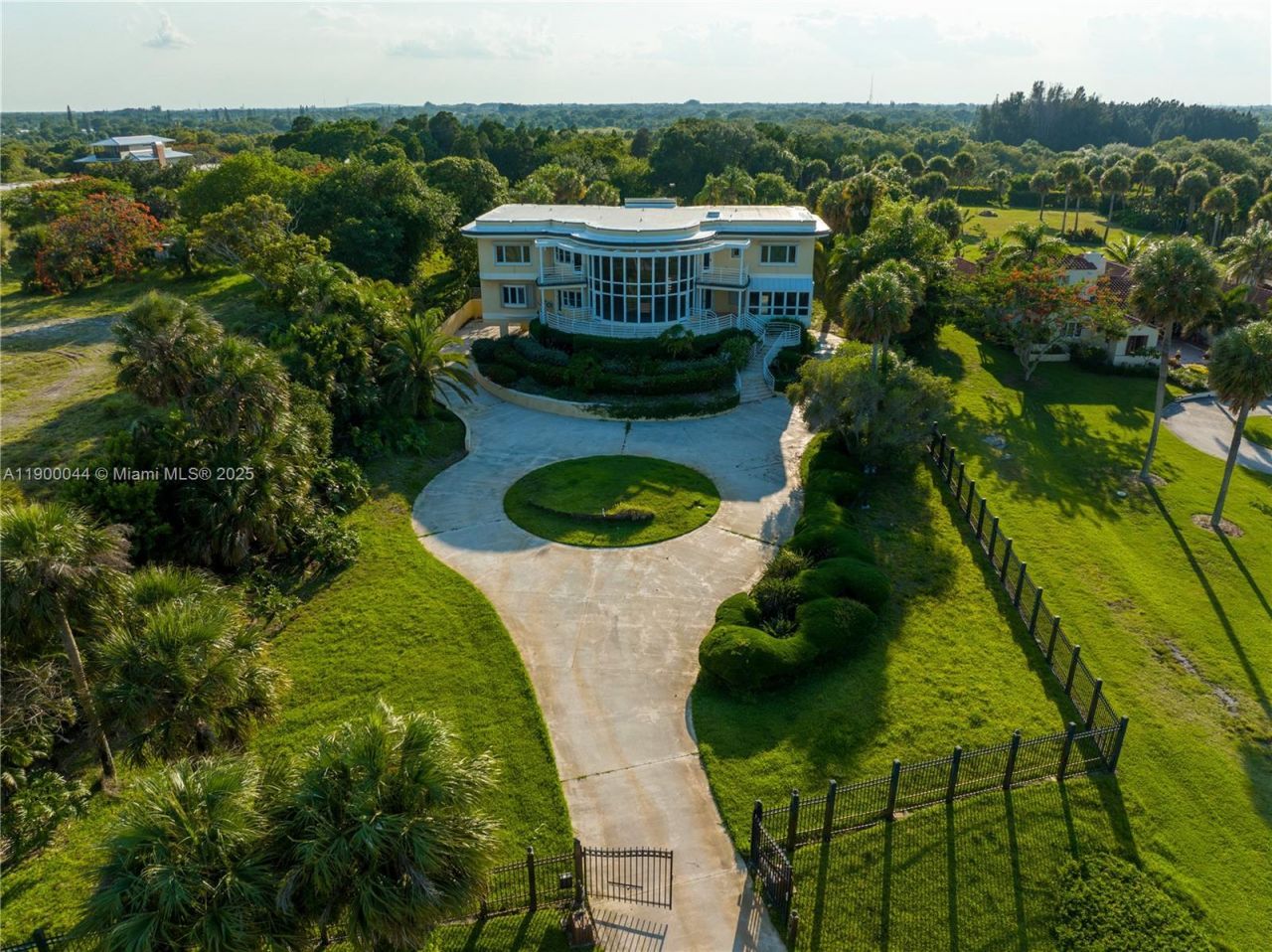 2827 S Indian River Dr, Fort Pierce, FL 34982 Photo