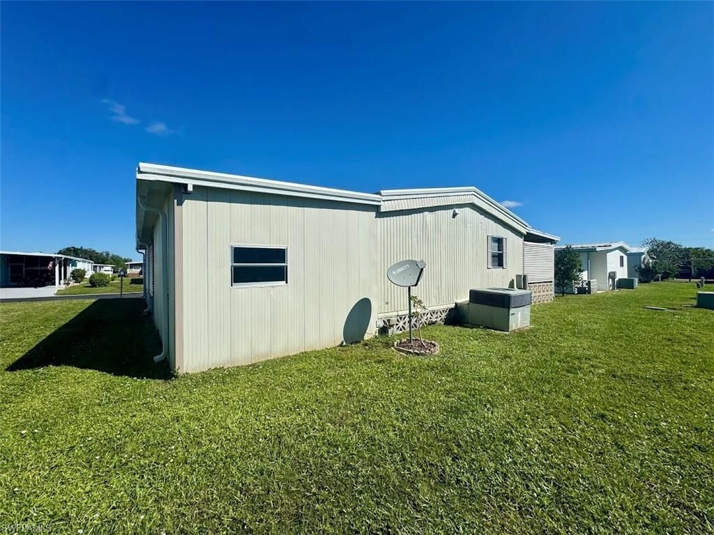 10 Hay St, Alva, FL 33920 Photo