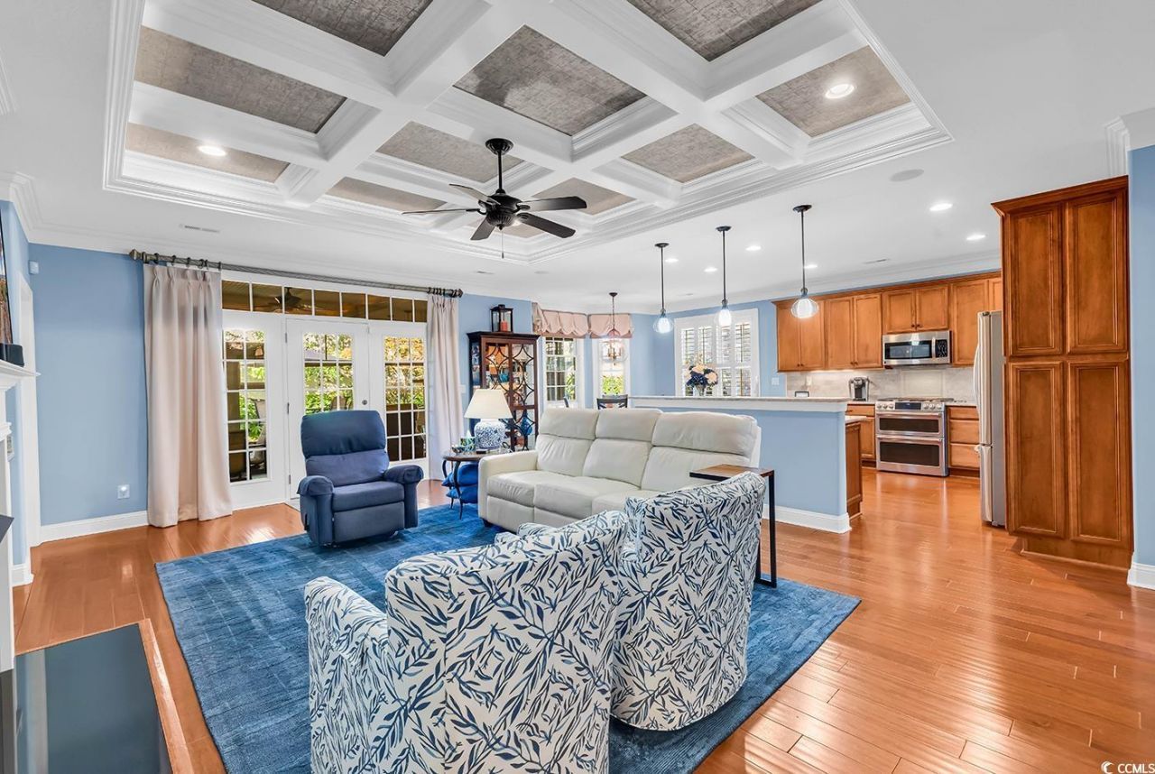 956 Corrado St. Photo 10