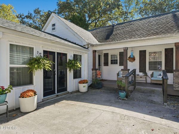 904 Granville Conner Rd, Powell, TN 37849