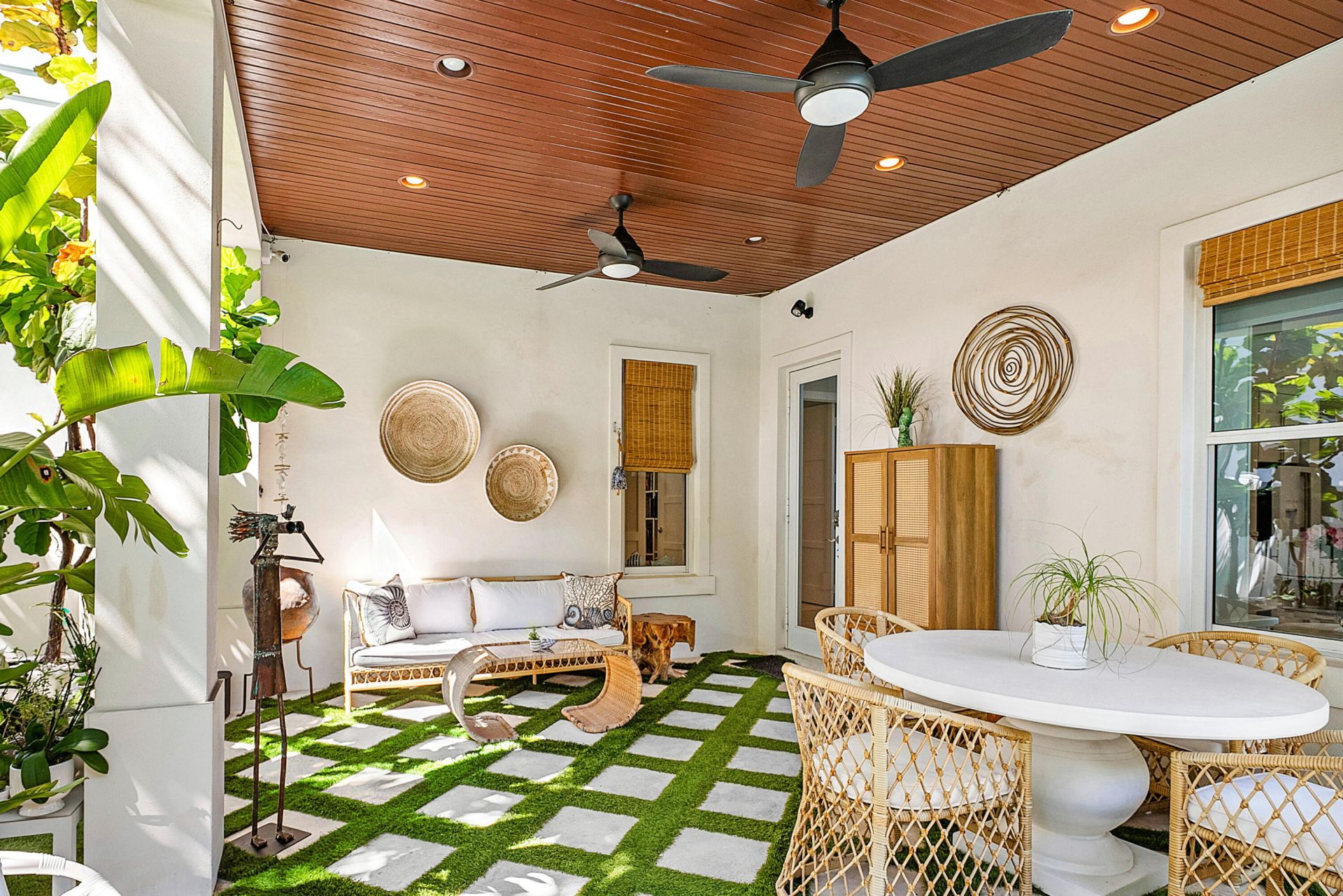 540 NE Spanish Trail, Boca Raton, FL 33432 Photo