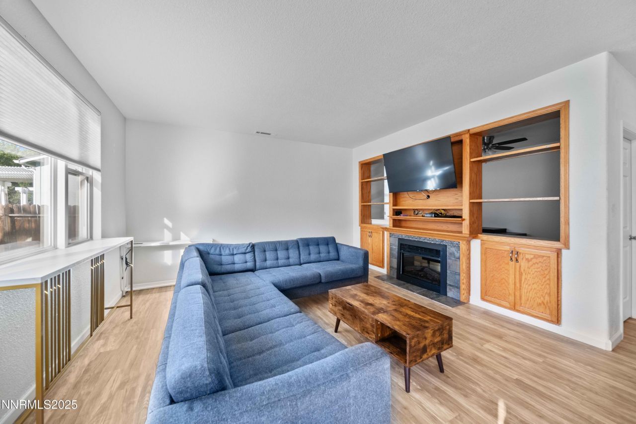 8451 Seal Beach Drive, Reno, NV 89506 Photo