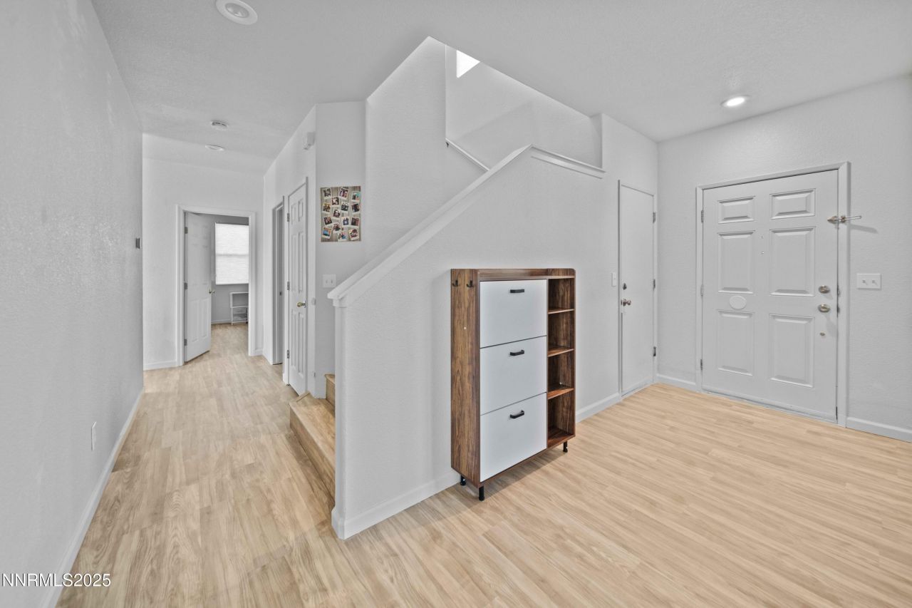 8451 Seal Beach Drive, Reno, NV 89506 Photo