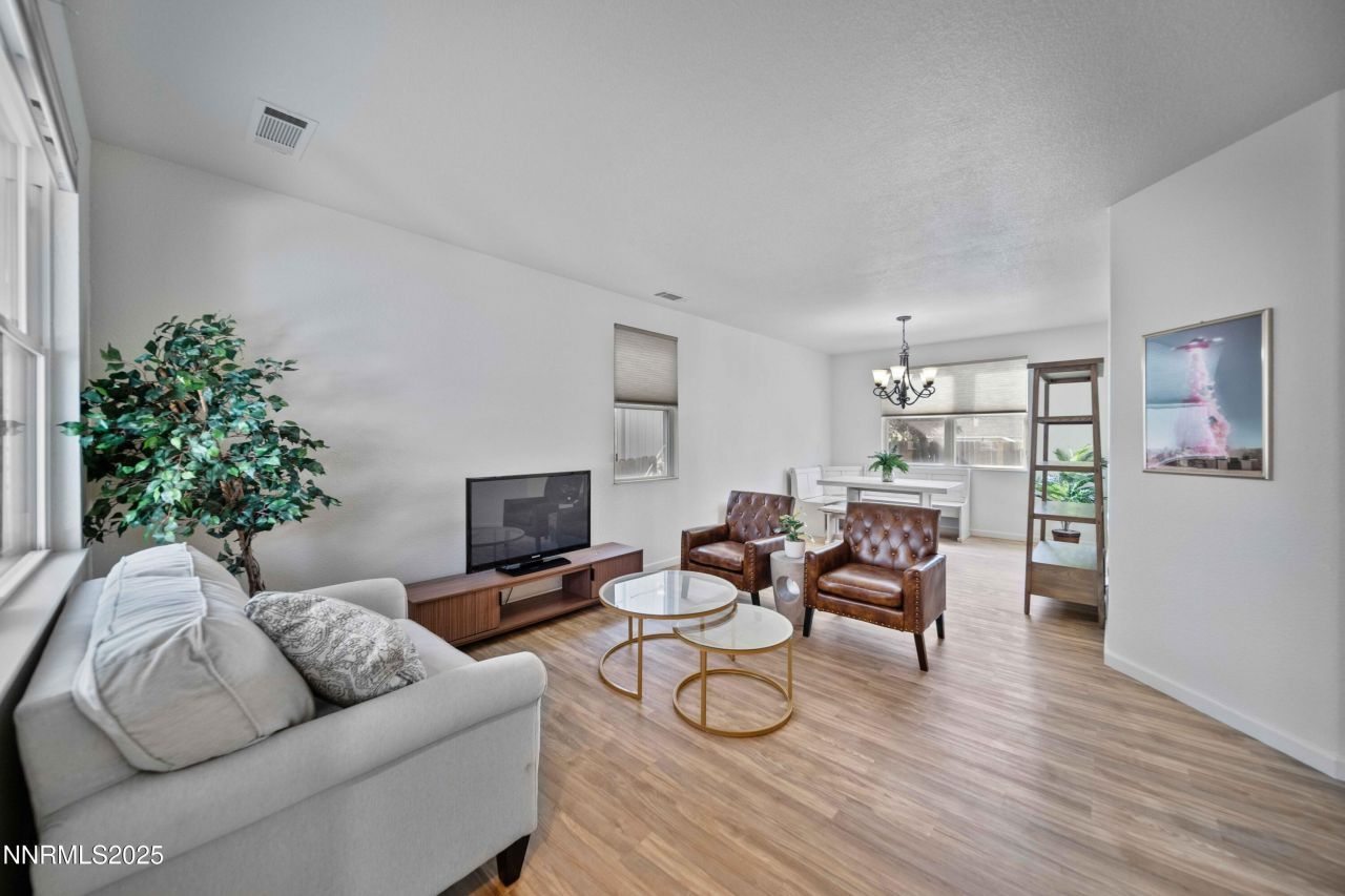 8451 Seal Beach Drive, Reno, NV 89506 Photo