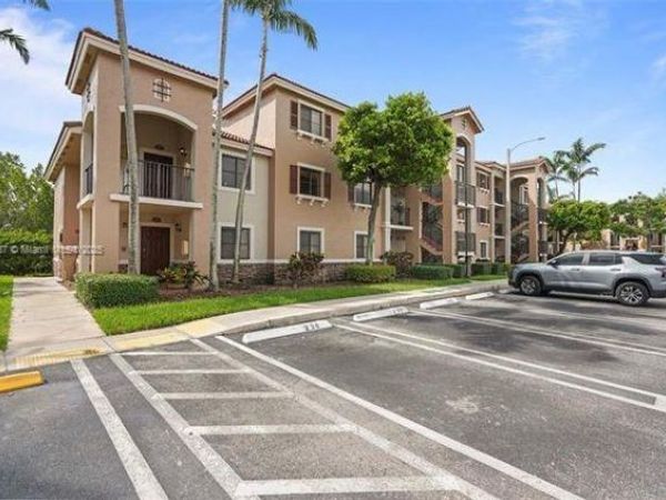 22731 SW 88th Pl, Unit 203, Cutler Bay, FL 33190