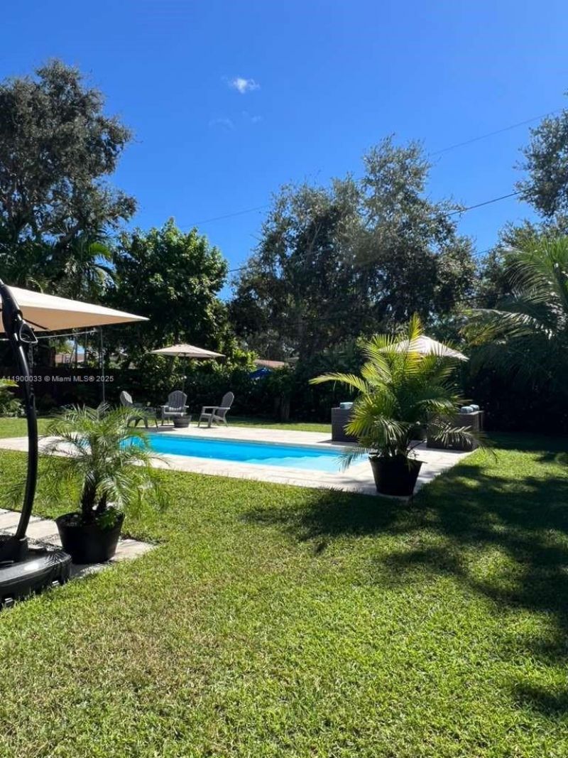 1430 NE 149th St, Miami, FL 33161 Photo